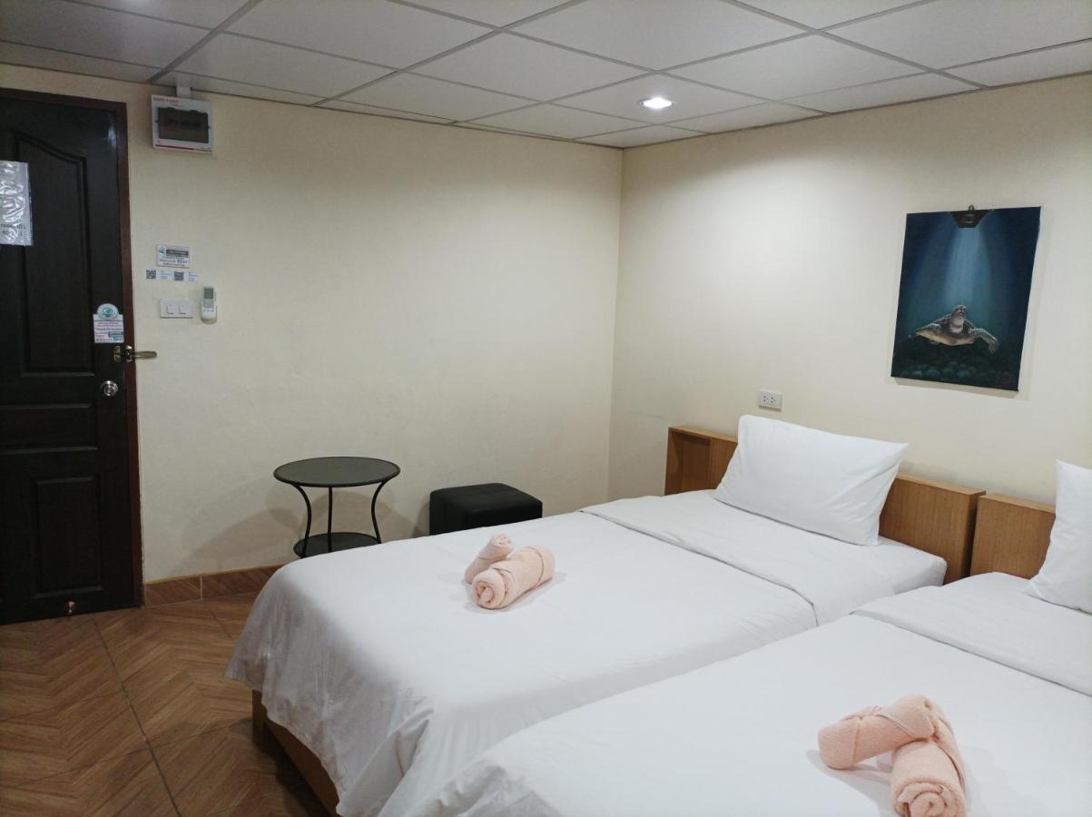 Double D Rooms & Cafe Μπανγκόκ Εξωτερικό φωτογραφία