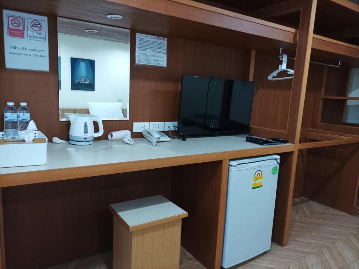 Double D Rooms & Cafe Μπανγκόκ Εξωτερικό φωτογραφία