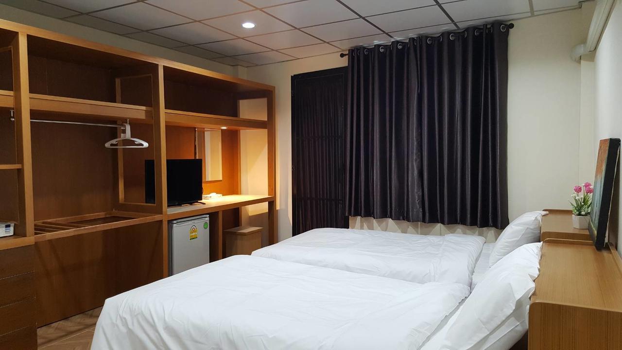 Double D Rooms & Cafe Μπανγκόκ Εξωτερικό φωτογραφία