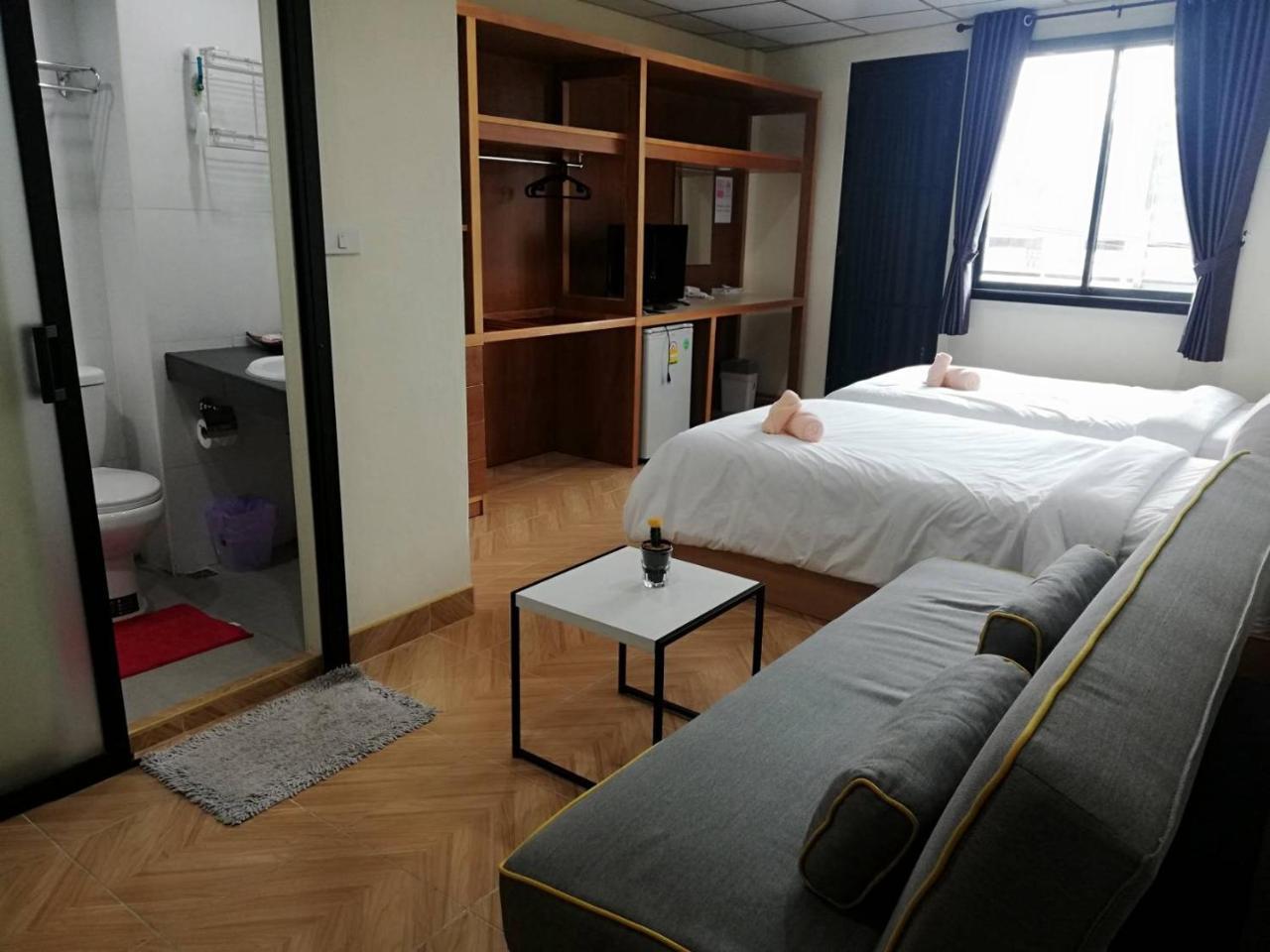 Double D Rooms & Cafe Μπανγκόκ Εξωτερικό φωτογραφία