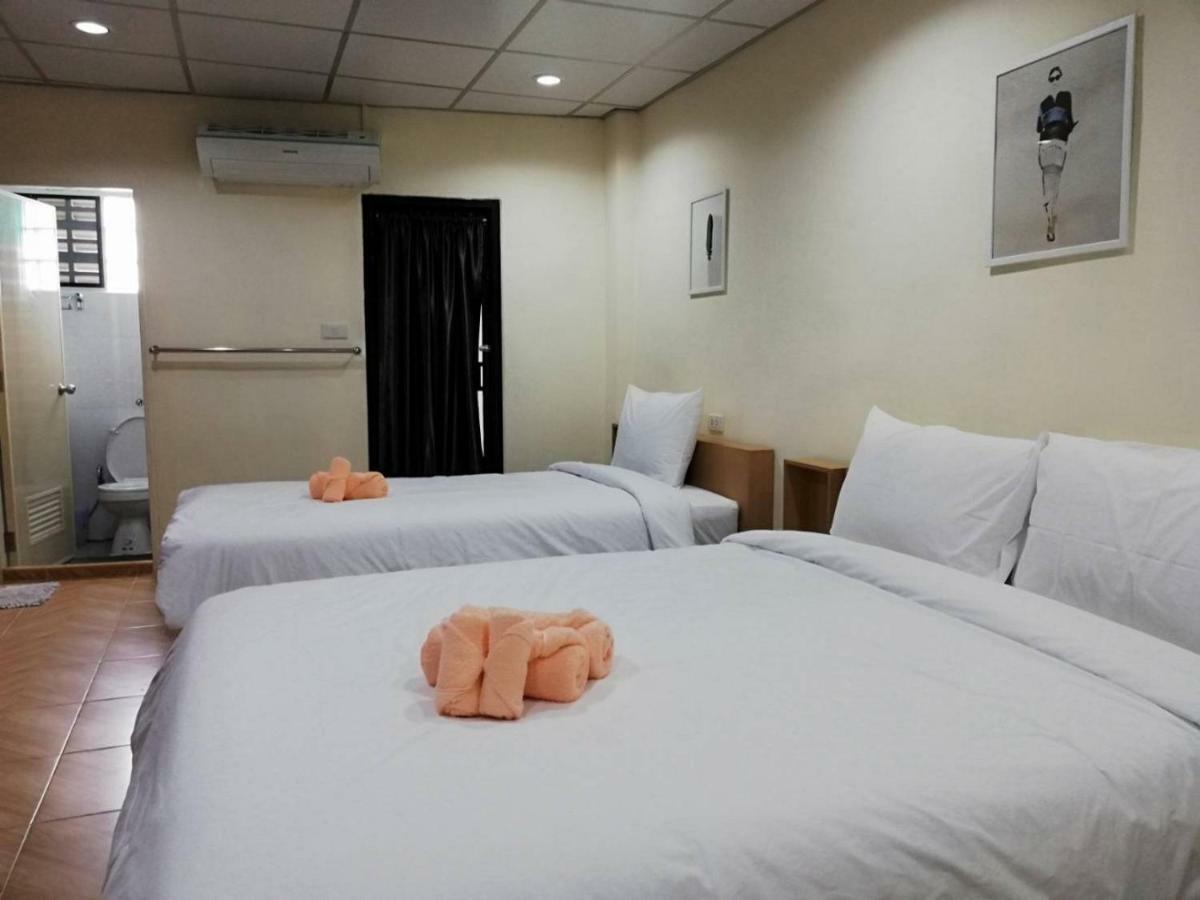 Double D Rooms & Cafe Μπανγκόκ Εξωτερικό φωτογραφία