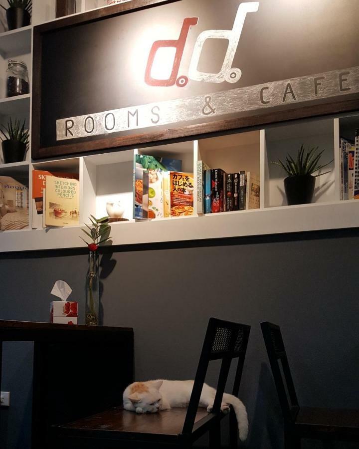 Double D Rooms & Cafe Μπανγκόκ Εξωτερικό φωτογραφία